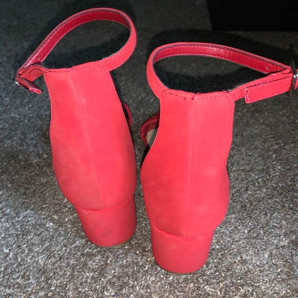 Red chunky heels - Picture 2 of 2